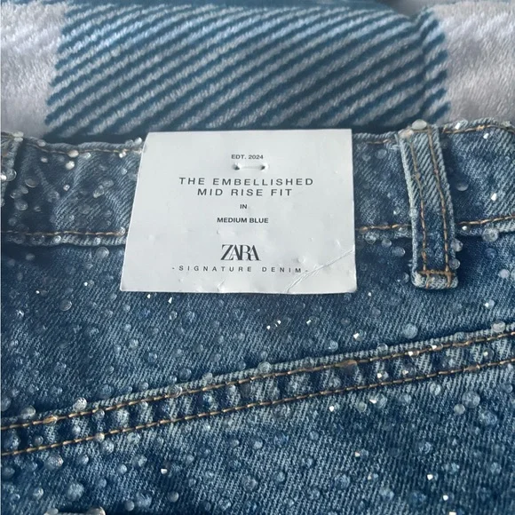 Women's Jeans - Picture 3 of 6